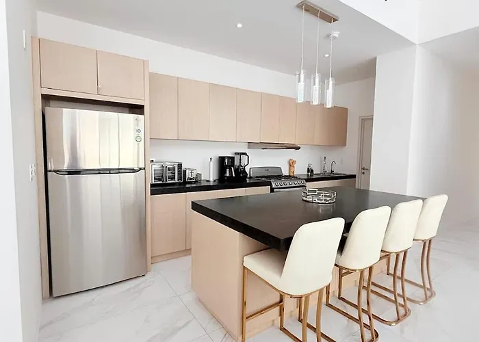 2br Downtown Cabo Walk To & Dining Apartment